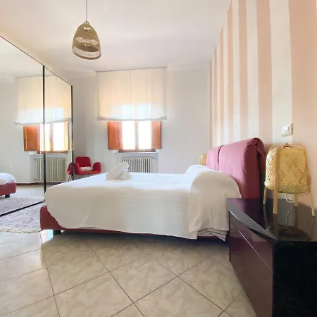 Cuore Di Nozzano Castello Apartment *