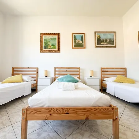 Cuore Di Nozzano Castello アパート