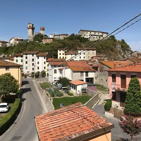 Apartament Cuore Di Nozzano Castello *
