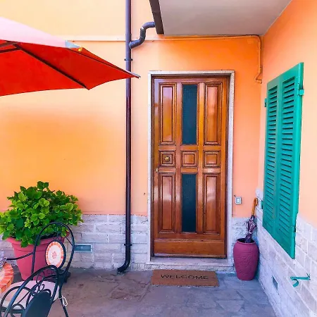 Cuore Di Nozzano Castello Apartment